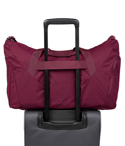 Recharge Gym Bag Large - Cherry Lacquer